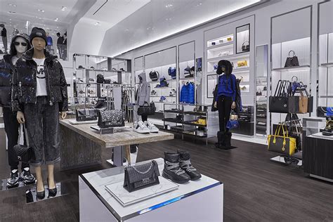 magasin michael kors montreal|Michael Kors outlet Montreal.